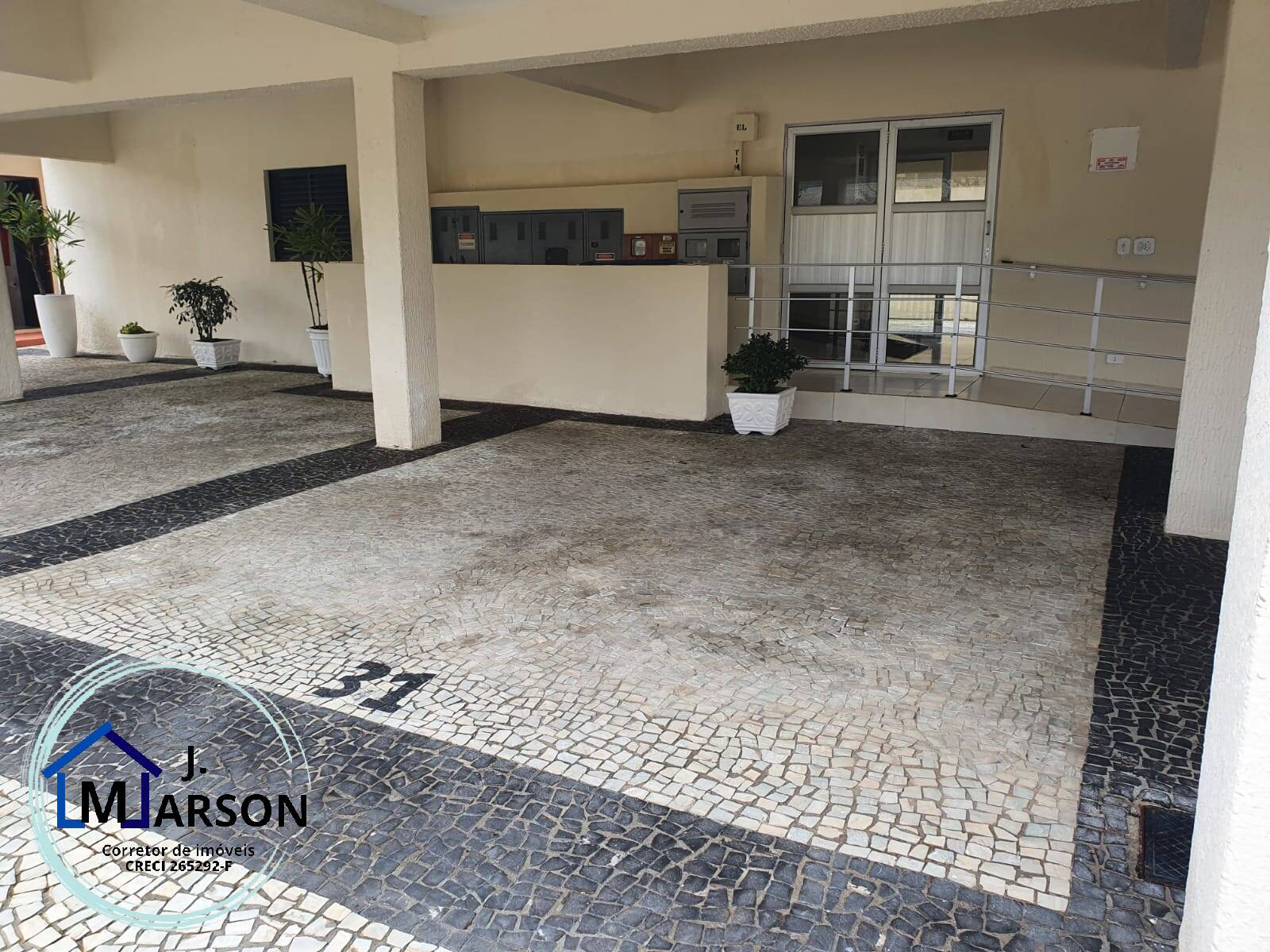 Apartamento à venda com 3 quartos, 150m² - Foto 33