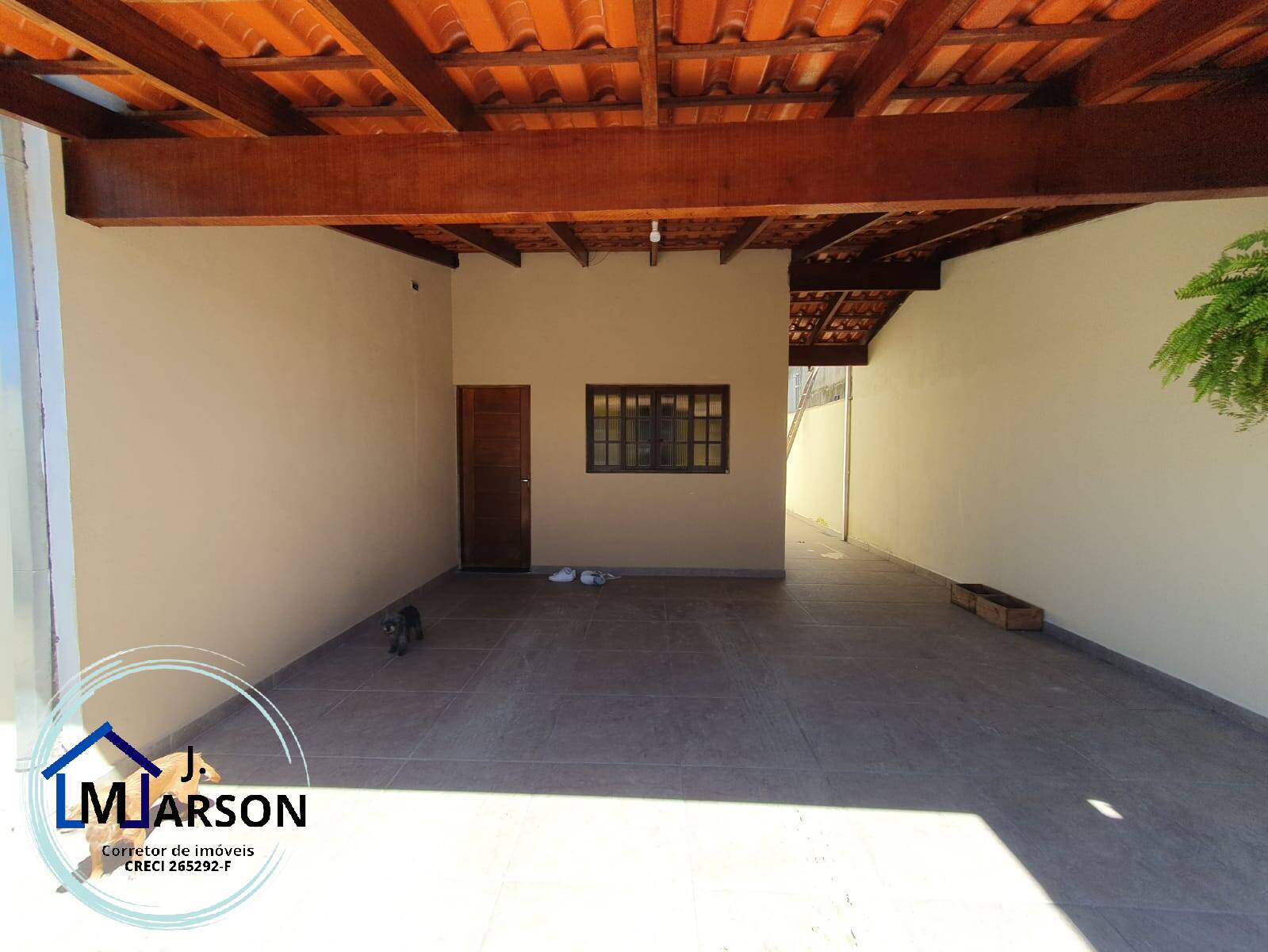 Casa à venda com 3 quartos, 180m² - Foto 2