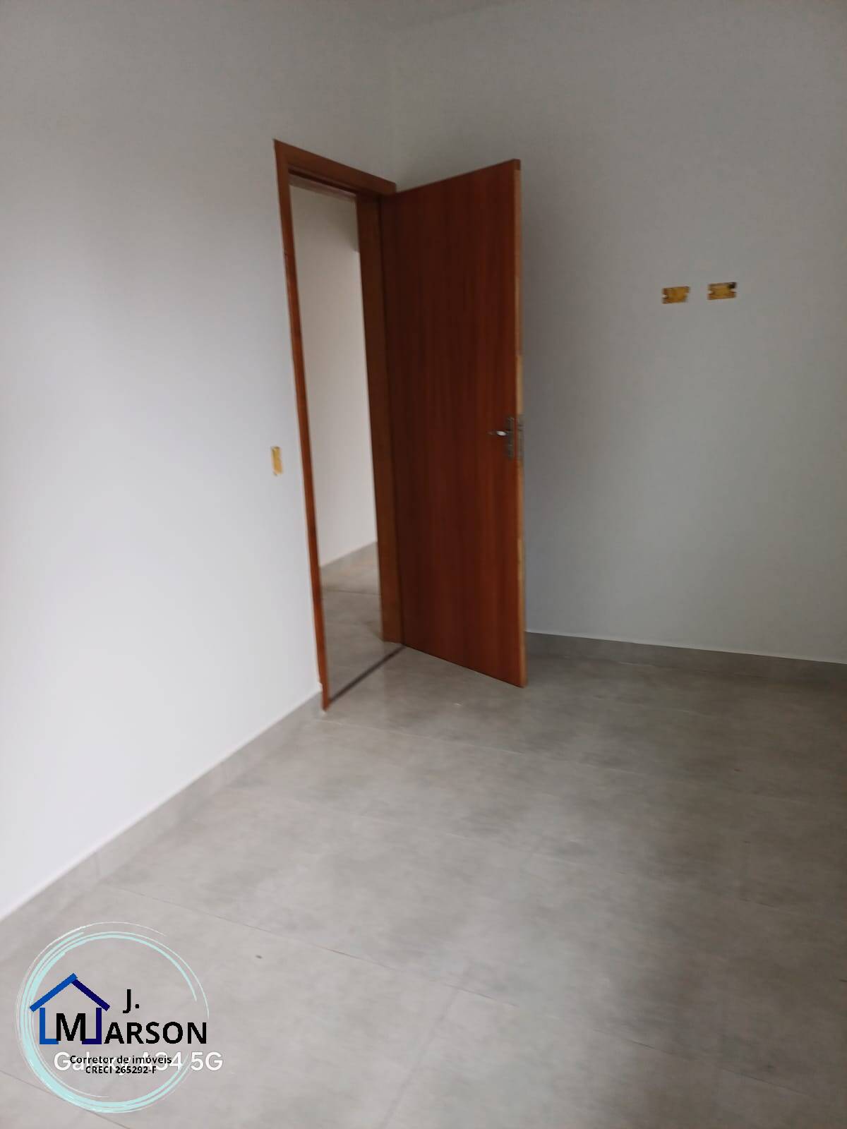 Casa à venda com 2 quartos, 64m² - Foto 14