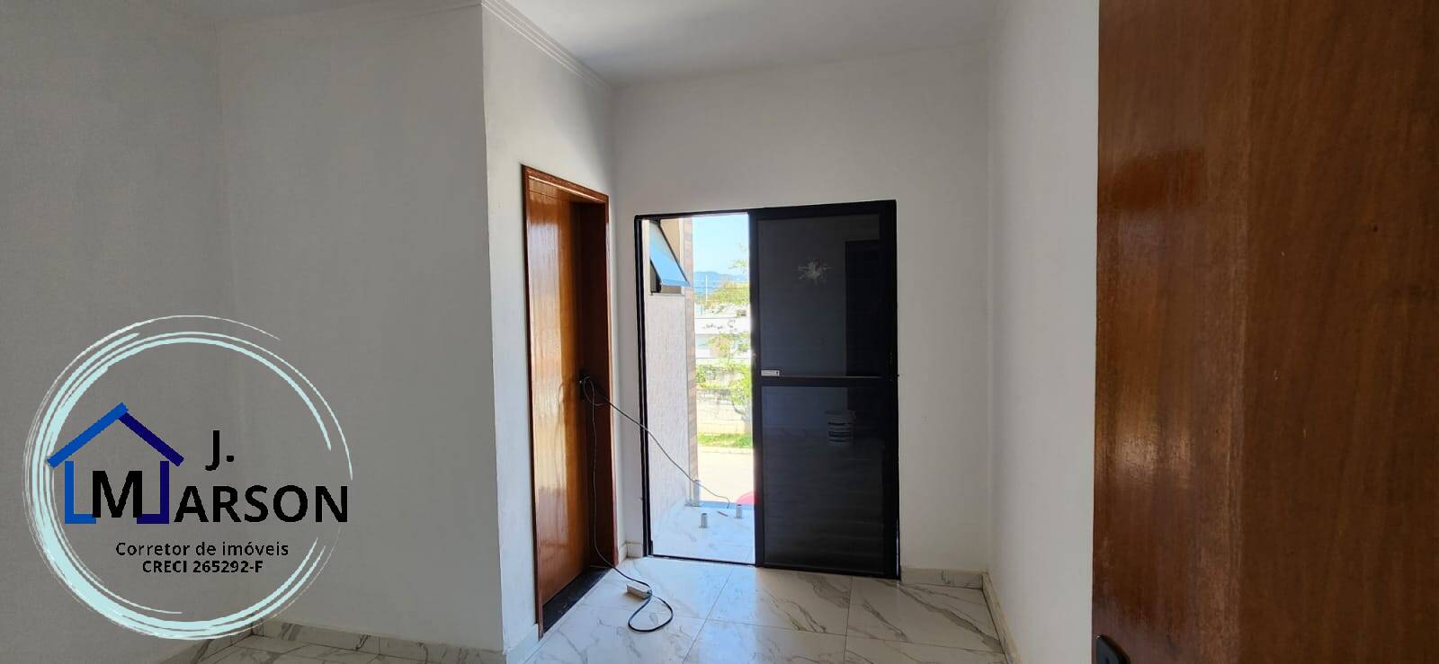 Casa à venda com 2 quartos, 75m² - Foto 11